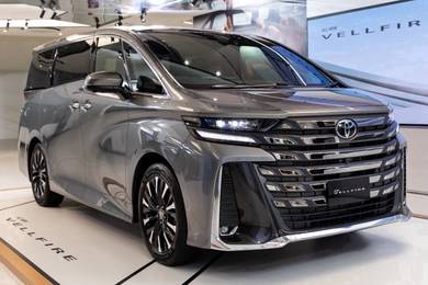 New 2025 TOYOTA VELLFIRE 2.5 AH40 TOYOTA MALAYSIA