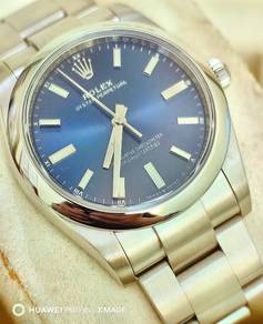 Pre-owned Rolex Oyster Perpetual ref 124200