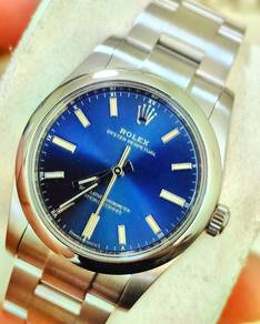 Pre-owned Rolex Oyster Perpetual ref 124200