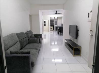 Nice Golden Shower Condo Fully Furnish