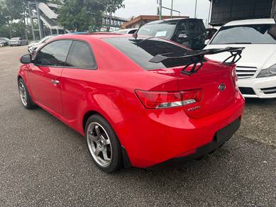 Kia FORTE 2.0 KOUP SX (A)