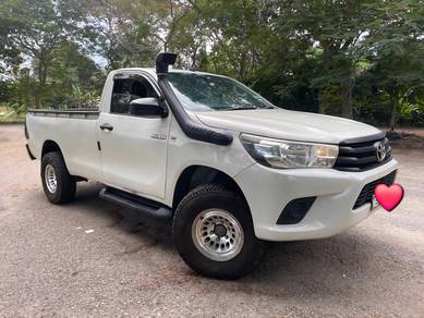 Toyota HILUX 2.4 FACELIFT (M) Single Cab