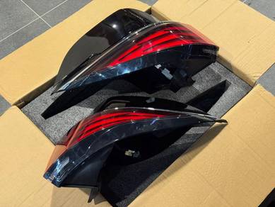 AH40 Style taillamp version 3 (USED)