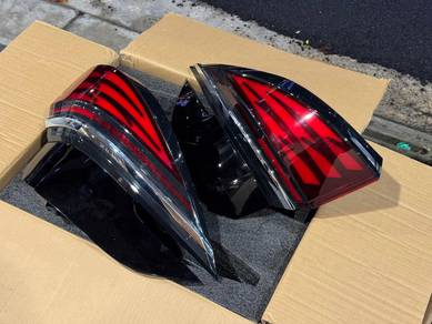 AH40 Style taillamp version 3 (USED)