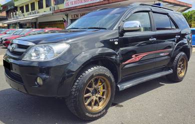 Toyota FORTUNER 2.7 A V FL 4WD (AT) (SUV)🖤🖤
