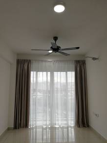 Tropicana bay residence 872sf reno near queensbay mall new