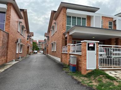 Kajang goodview heights 22x75 2 storey end lot basic house cassia west