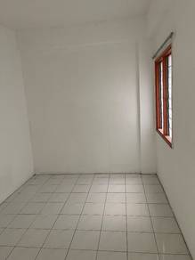Putra Ria Apartment , Seri Kembangan Selangor for sale