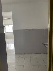 Putra Ria Apartment , Seri Kembangan Selangor for sale