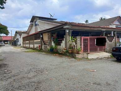 [fully renovated] Teres Setingkat End-Lot ada Loteng di TAMAN BUKIT SE