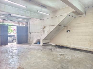 Double storey shoplot Facing main road, ungku Tun Aminah , Skudai