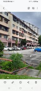 Half  Shop @ Jalan Timur, Taman Bukit Serdang, Seri Kembangan