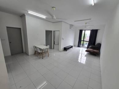 Partly Furnished 3 Rooms AKASIA Condo @ SUNGAI LONG