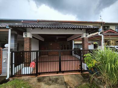 KEMASUKAN SEGERA : Rumah Teres 2 Tingkat di Pekan Sg Udang Melaka