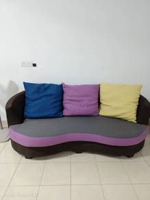 Sofa bentuk Kacang 