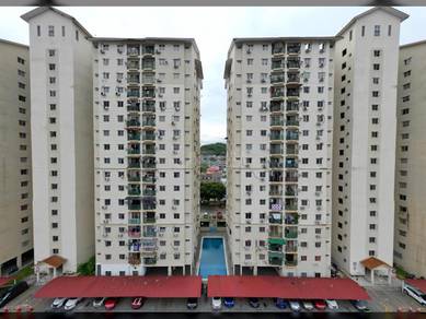For Sale - End Lot  Apartment Saujana Gombak, Gombak