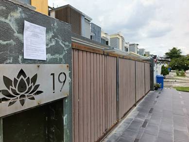 Corner Lot [5070 SQFT] Rumah Teres 2 TIngkat di Shah Alam
