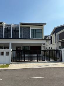Impian Emas Honeydale 2 Storey Cluster house