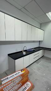 Custom kitchen cabinet 