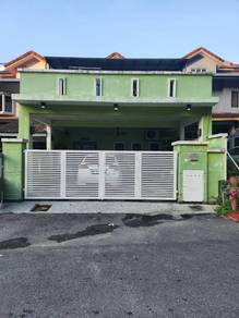 2 1/2 Storey Bandar Putra Permai, Seri Kembangan for sale