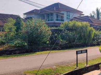 Banglo Luas di dekat Taman Burung Kulim