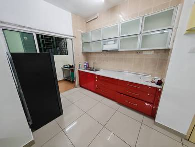Balcony room free utility with fully furnished at oug parklane