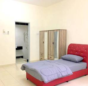 BILIK SEWA PEREMPUAN - PLATINUM HILL PV8 - Near LRT Taman Melati