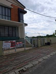 house its freehold title about 6200p sq ft. its corner unit big land