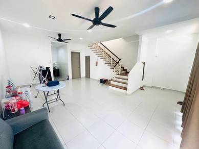 Double Storey Laman Bakawali, Kota Seriemas, Nilai