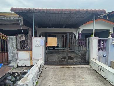 Rumah Teres Dua TIngkat Seksyen 18 Shah Alam