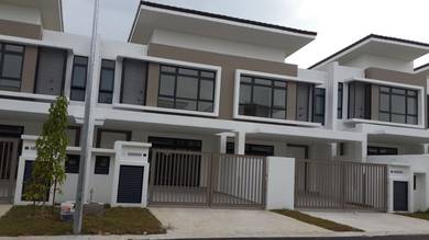 Horizon Hills,  The Valley West, Double Storey, Jalan Gita