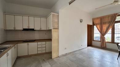 Pulau Tikus ground floor apartment, like live in landed house