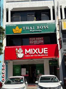 Prime Commercial Space for Rent!