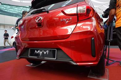 Perodua MYVI 1.5 AV FREE TINTED