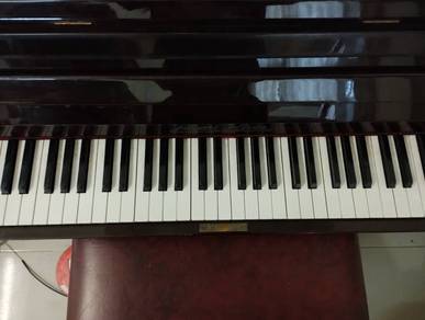 Pre Used Pearl River Piano