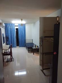 Room Rent - Cyberia Townvilla  Large Master Bedroom (800 SFT)