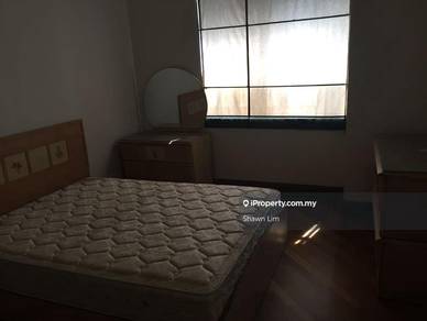 Spacious Mid floor unit for sale in Mont Kiara Aman Condominium