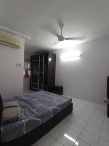 Sri Impian (Block 11) 3-Bedrooms Partly Renovated & Furnished 1Carpark