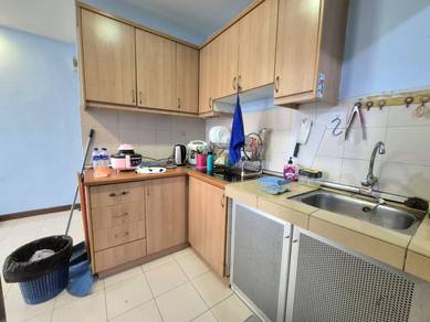 PARTIALLY FURNISHED Pak Avenue Damansara Damai