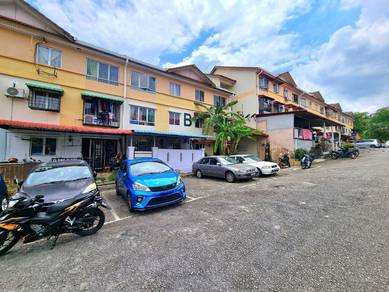 Dahlia Apartment (Taman Bunga Raya)