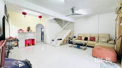 Move in Condition Limited Double Storey Endlot House Taman Chi Liung