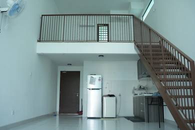 Townhouse Dekat Airport Cantik 1Bilik Lengkap Perabut di Nilai