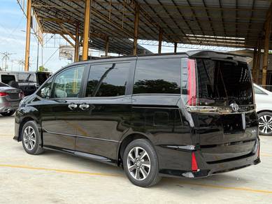 Toyota NOAH 2.0 WXB 3