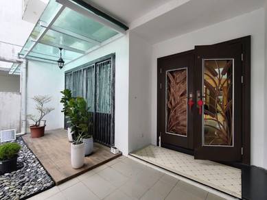 Intermediate House at Stapok Kuching