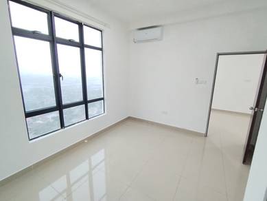 Ksl daya 2 @kangkar tebrau / taman daya/ 2BED 2bath / Partial furnish