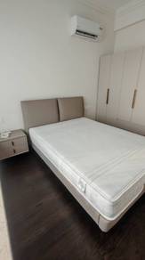 room only walking distance to ciq near custom jb town woodland master