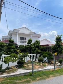 [COSY] Spacious Renovated Double-storey Corner Lot Bungalow, Pengkalan