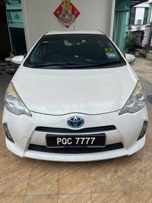 Toyota PRIUS C 1.5 (HYBRID) (A)
