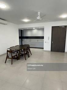 Luxurious Mid-Floor Condo at Residensi Astrea, Mont Kiara For Sale