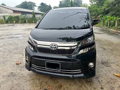 Toyota VELLFIRE 2.4 Z GOLDEN EYES FACELIFT